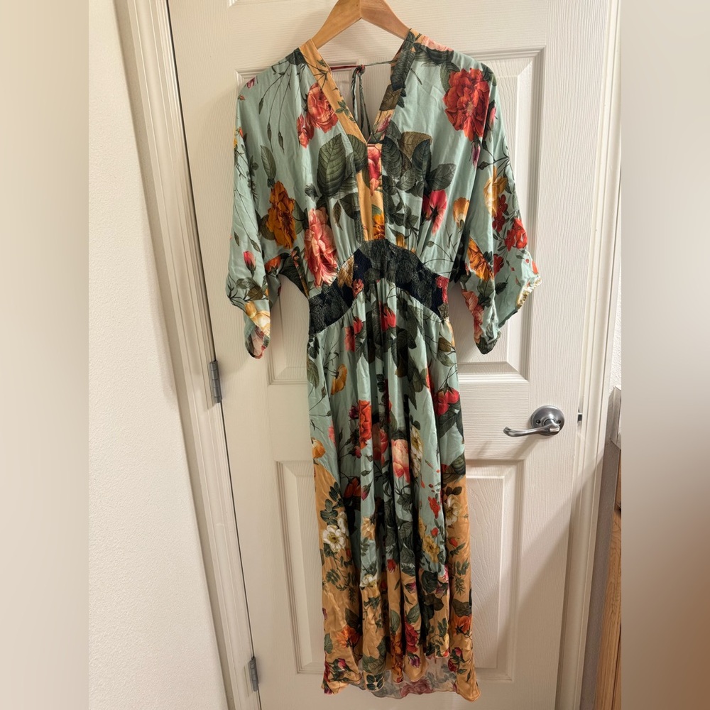 Farm Rio Floral Midi Dress size M